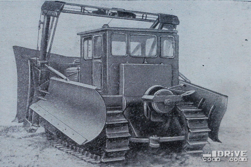 Д-180В (С) на тракторе Т-100М. Попадались только в виде обычных бульдозеров